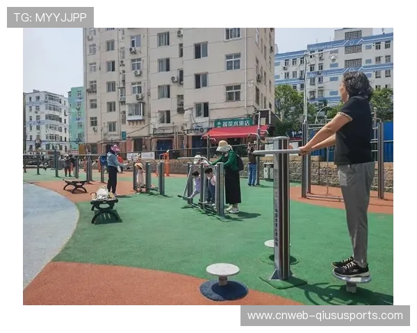 社区足球场建设加速,中国城市“15分钟健身圈”成效初显 社区足球场建设加速,中国城市“15分钟健身圈”成效初显