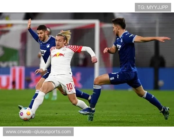 红牛竞技场除雪完成，莱比锡主场战霍芬海姆